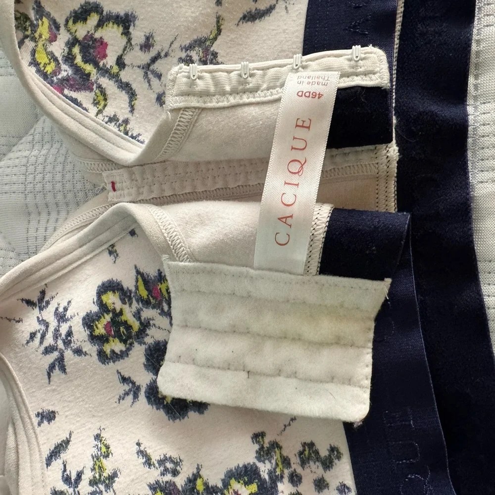 Lot of 7 Cacique Wire Free Bras 46DD - Picture 5 of 16